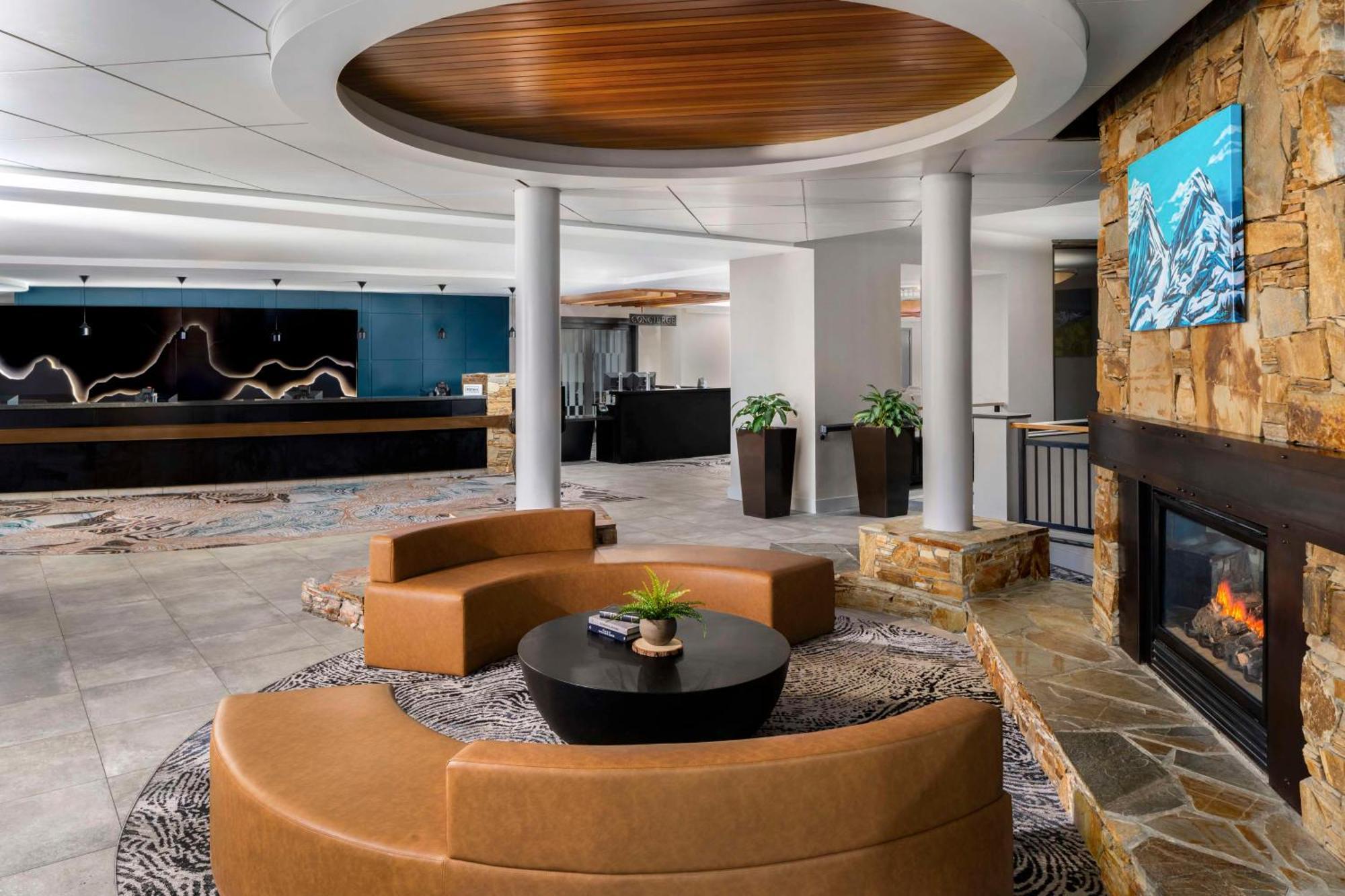 Hilton Whistler Resort & Spa מראה חיצוני תמונה