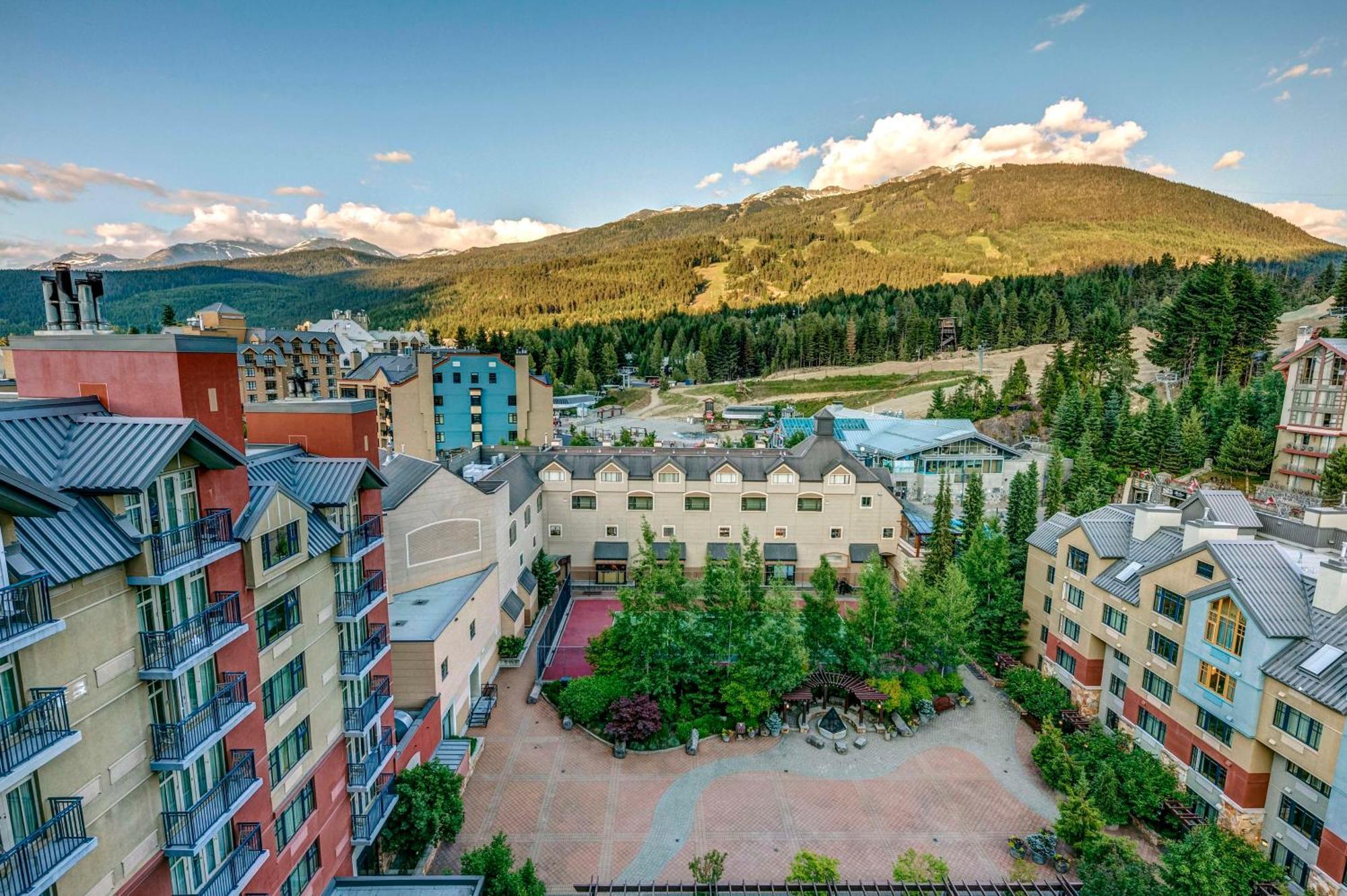 Hilton Whistler Resort & Spa מראה חיצוני תמונה